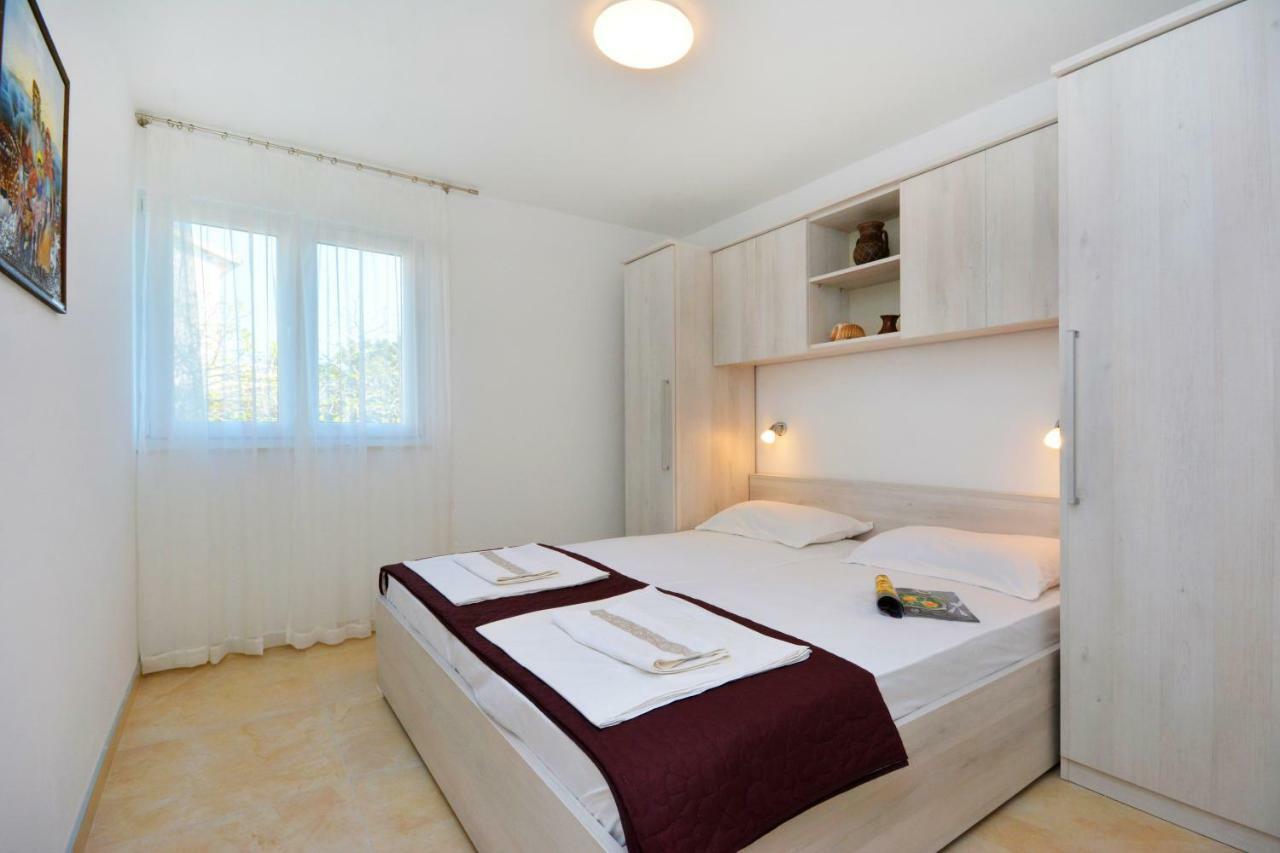 Apartment Reljic Сегет-Враница Экстерьер фото